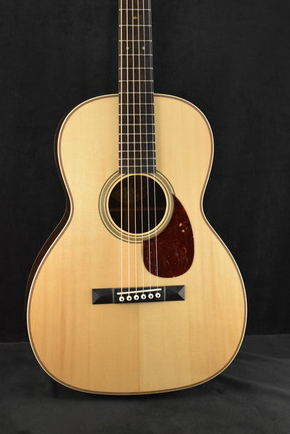 Collings 002H T 12-Fret 00 Traditional Natural