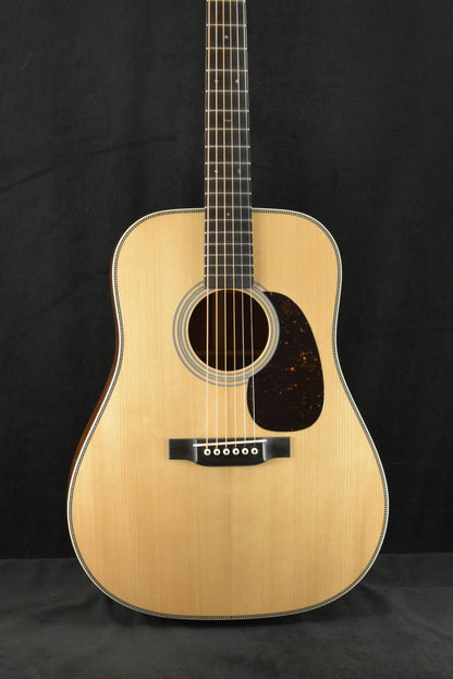 Martin D-28 Authentic 1937 VTS Natural