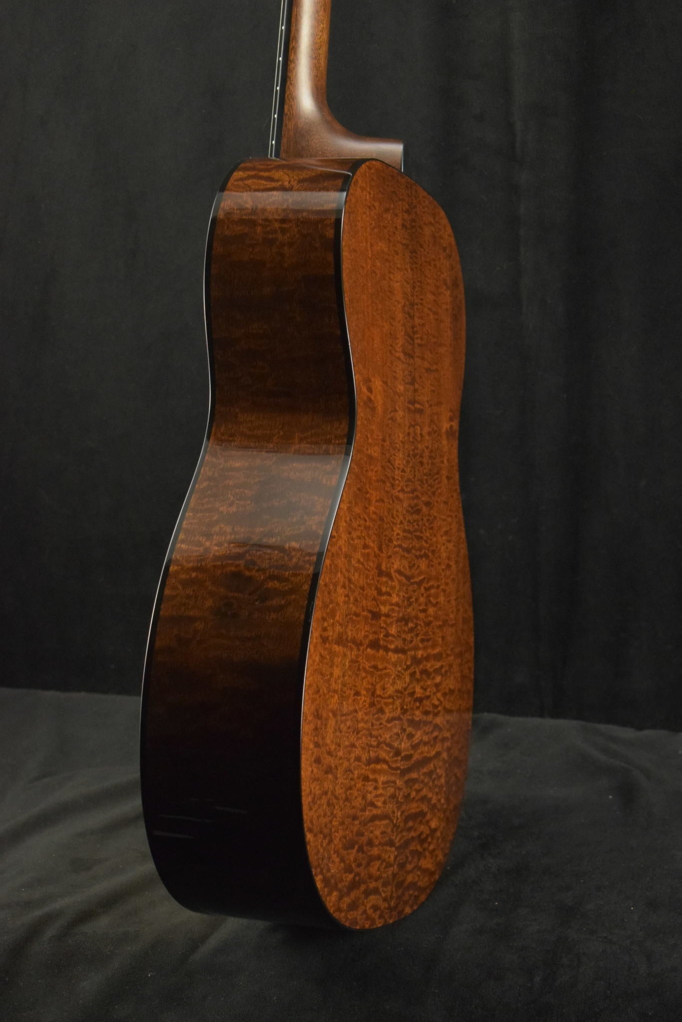 Martin Custom Shop 000 Sitka Spruce VTS Quilted Pommele Sapele Natural