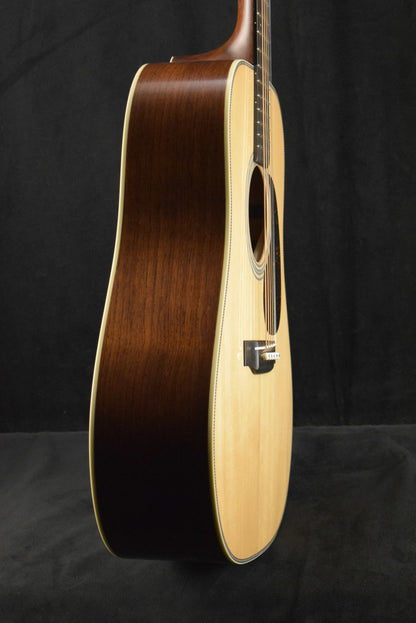 Martin D-28 Authentic 1937 VTS Natural