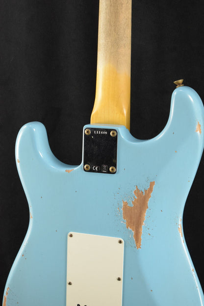 Fender Limited Edition 1964 L-Series Stratocaster Heavy Relic Aged Daphne Blue 3A Rosewood Fingerboard