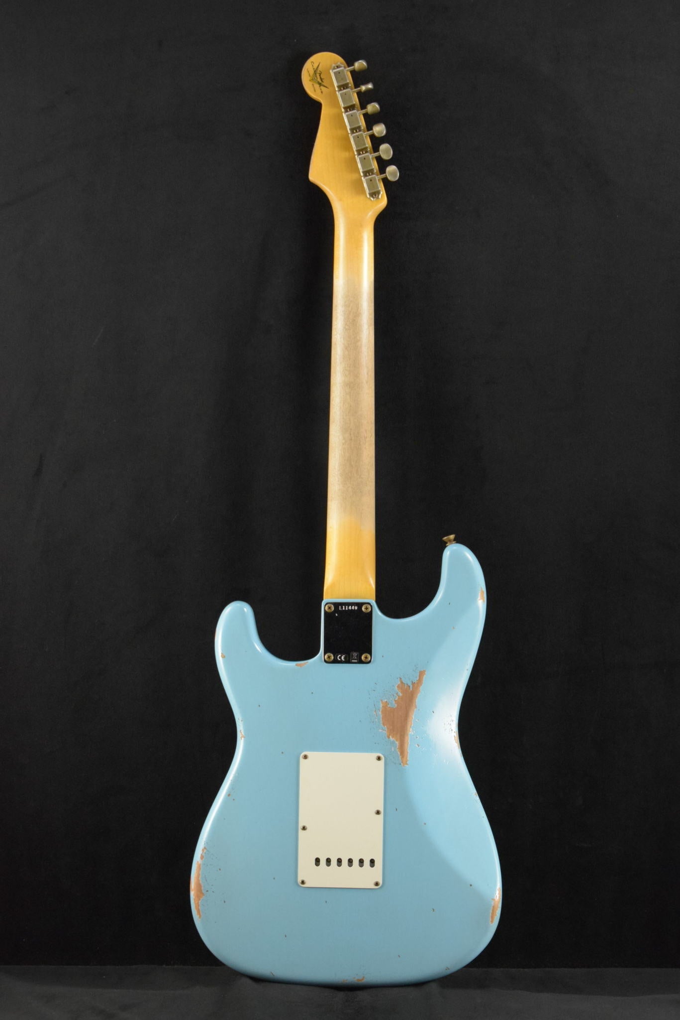 Fender Limited Edition 1964 L-Series Stratocaster Heavy Relic Aged Daphne Blue 3A Rosewood Fingerboard