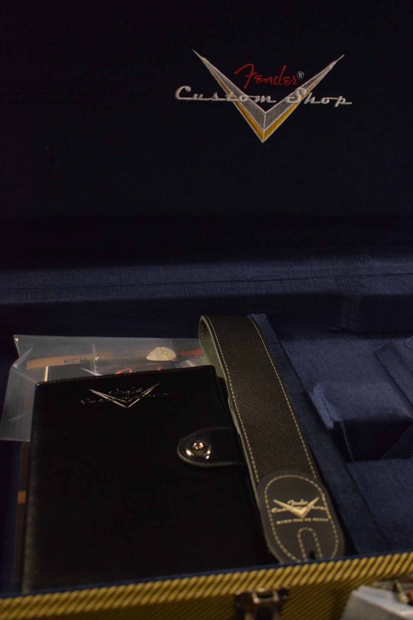 Fender Limited Edition CuNiFe Telecaster Custom Heavy Relic 1-PIece Maple Neck Aged Nocaster Blonde