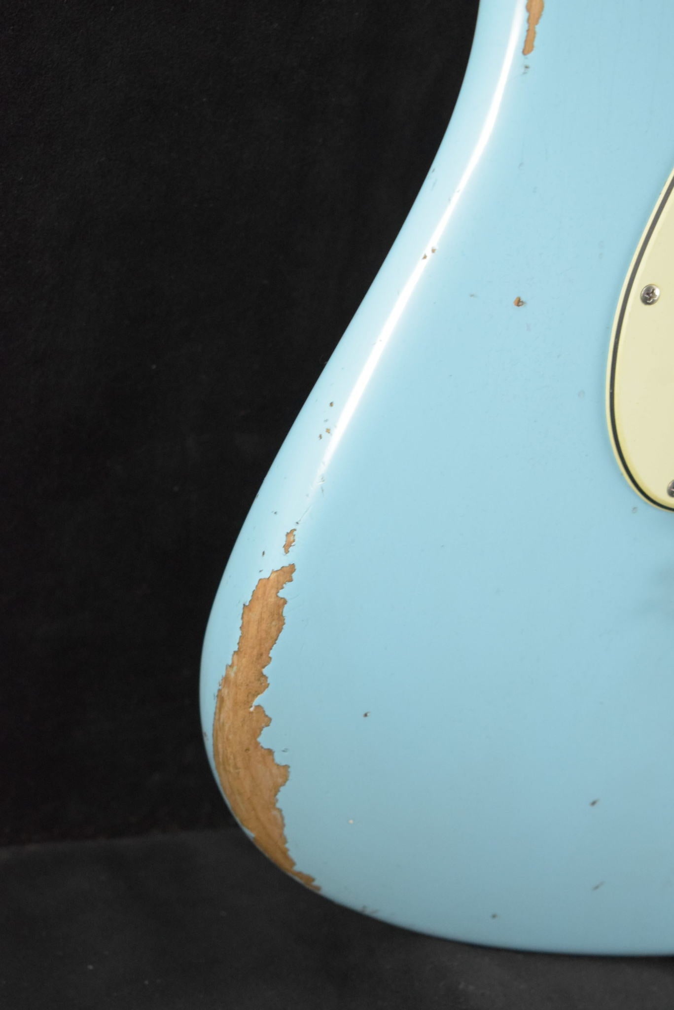 Fender Custom Shop '62 Strat Relic with Closet Classic Hardware - Faded Aged Daphne Blue