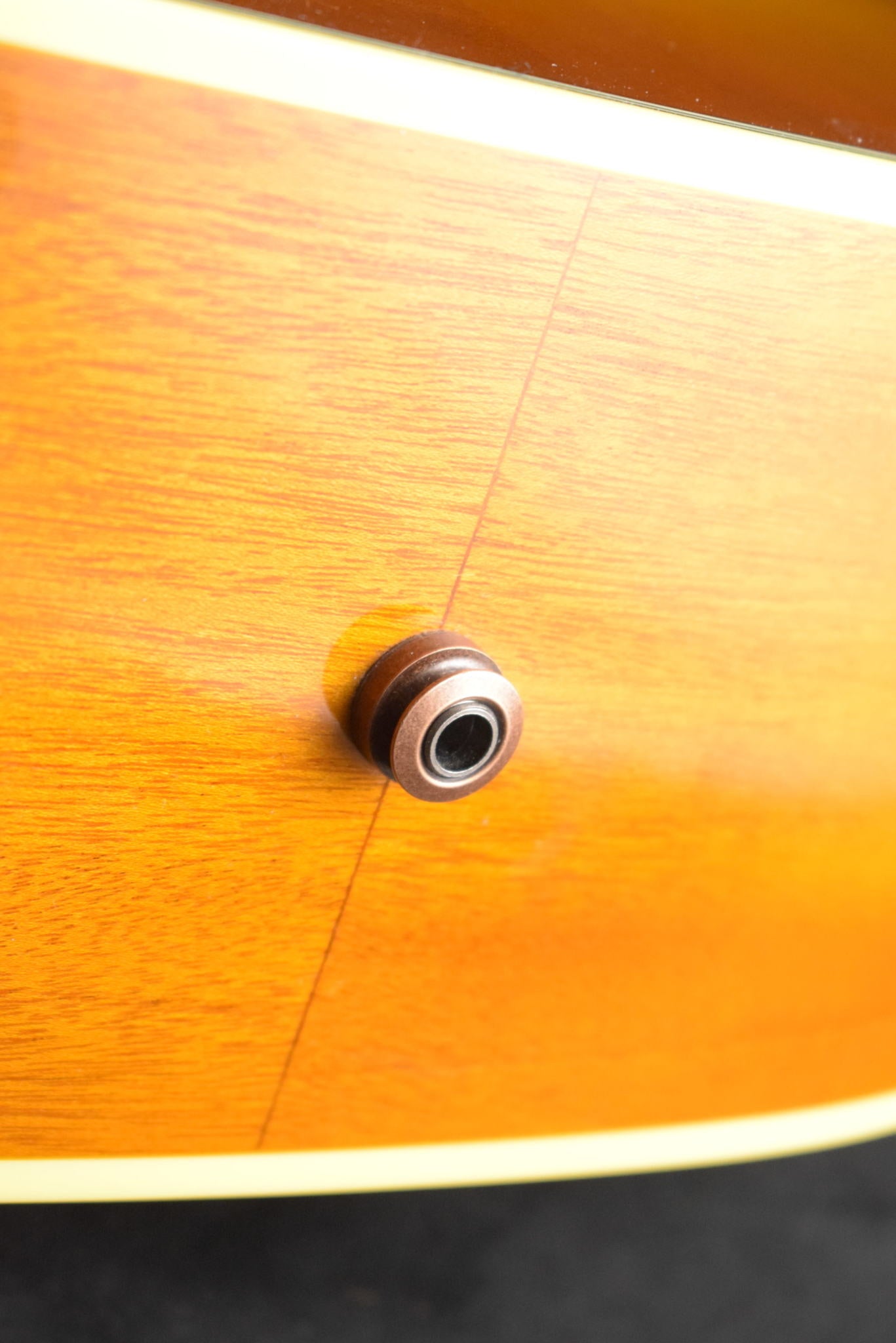 Gibson Hummingbird Original Heritage Cherry Sunburst