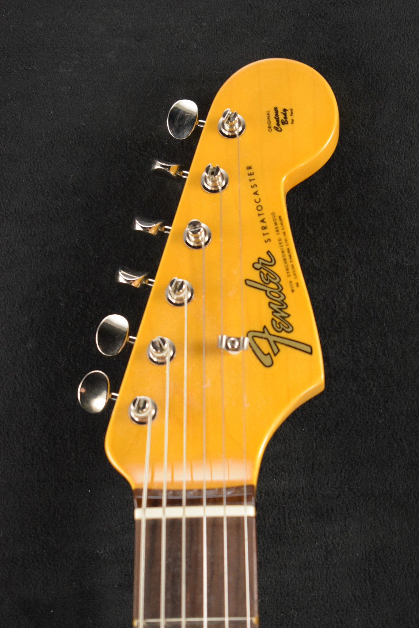 Fender American Vintage II 1965 Stratocaster Shoreline Gold Round-Lam Rosewood Fingerboard
