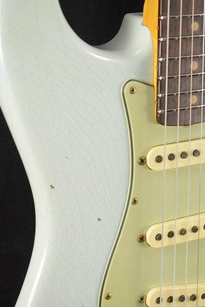 Fender 1959 Stratocaster Journeyman Relic Super Faded Aged Sonic Blue 3A Rosewood Fingerboard