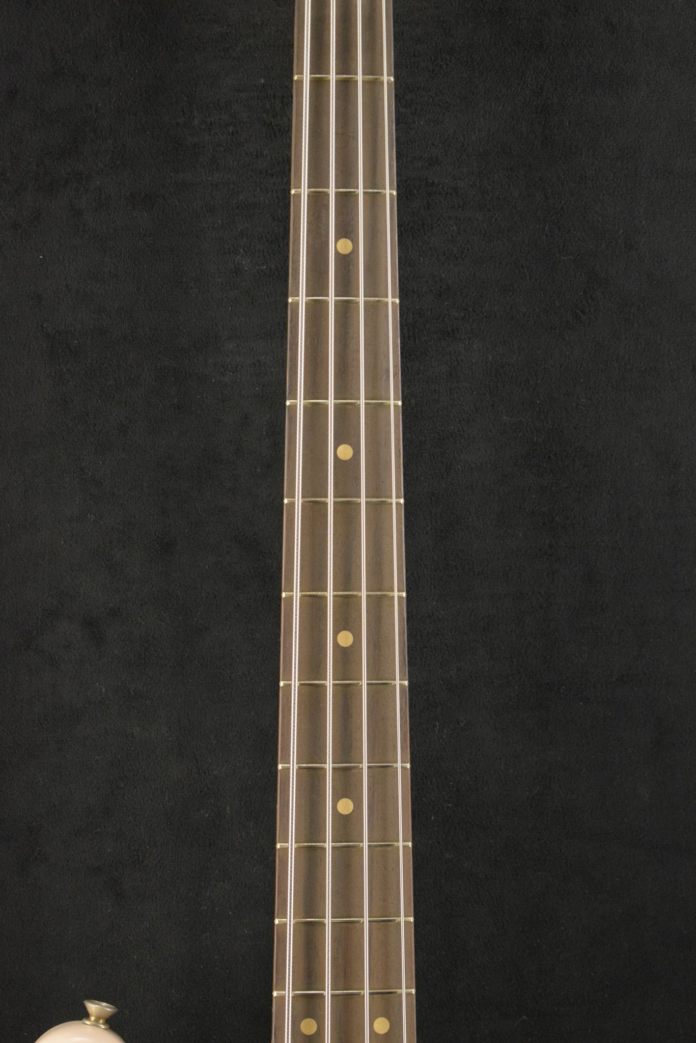 Fender Flea Jazz Bass Roadworn Shell Pink Rosewood Fingerboard