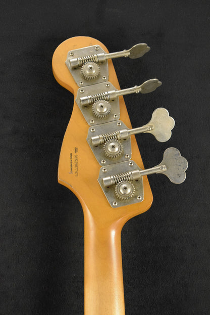 Fender Flea Jazz Bass Roadworn Shell Pink Rosewood Fingerboard