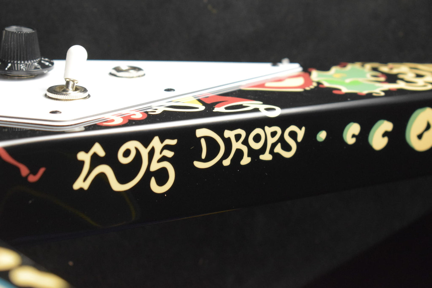 Epiphone (Inspired by Gibson Custom) Jimi Hendrix™ "Love Drops" Flying V Ebony