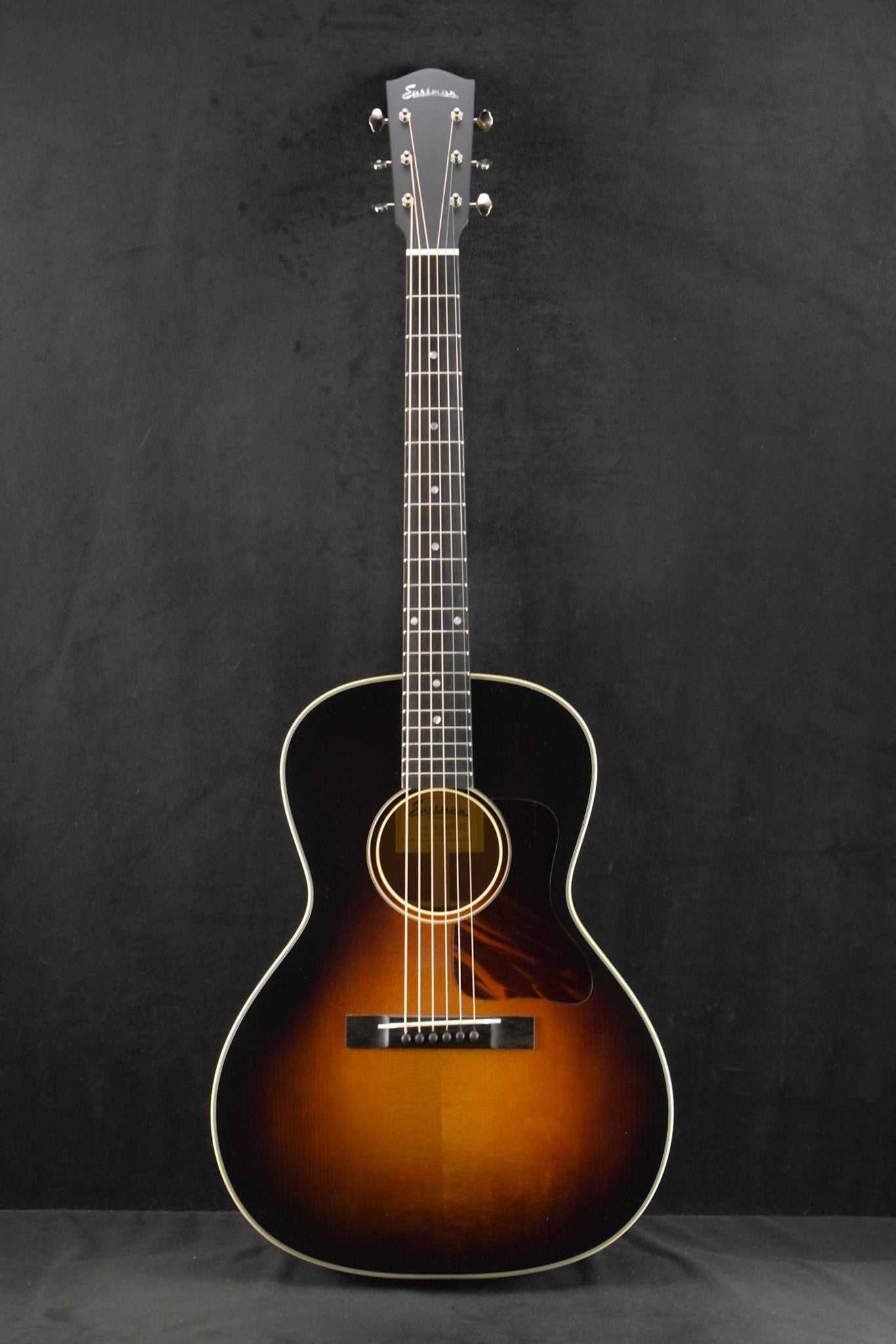 Eastman E10OOSS-TC Concert Sloped Shoulder Thermo Cured Truetone Sunburst Gloss