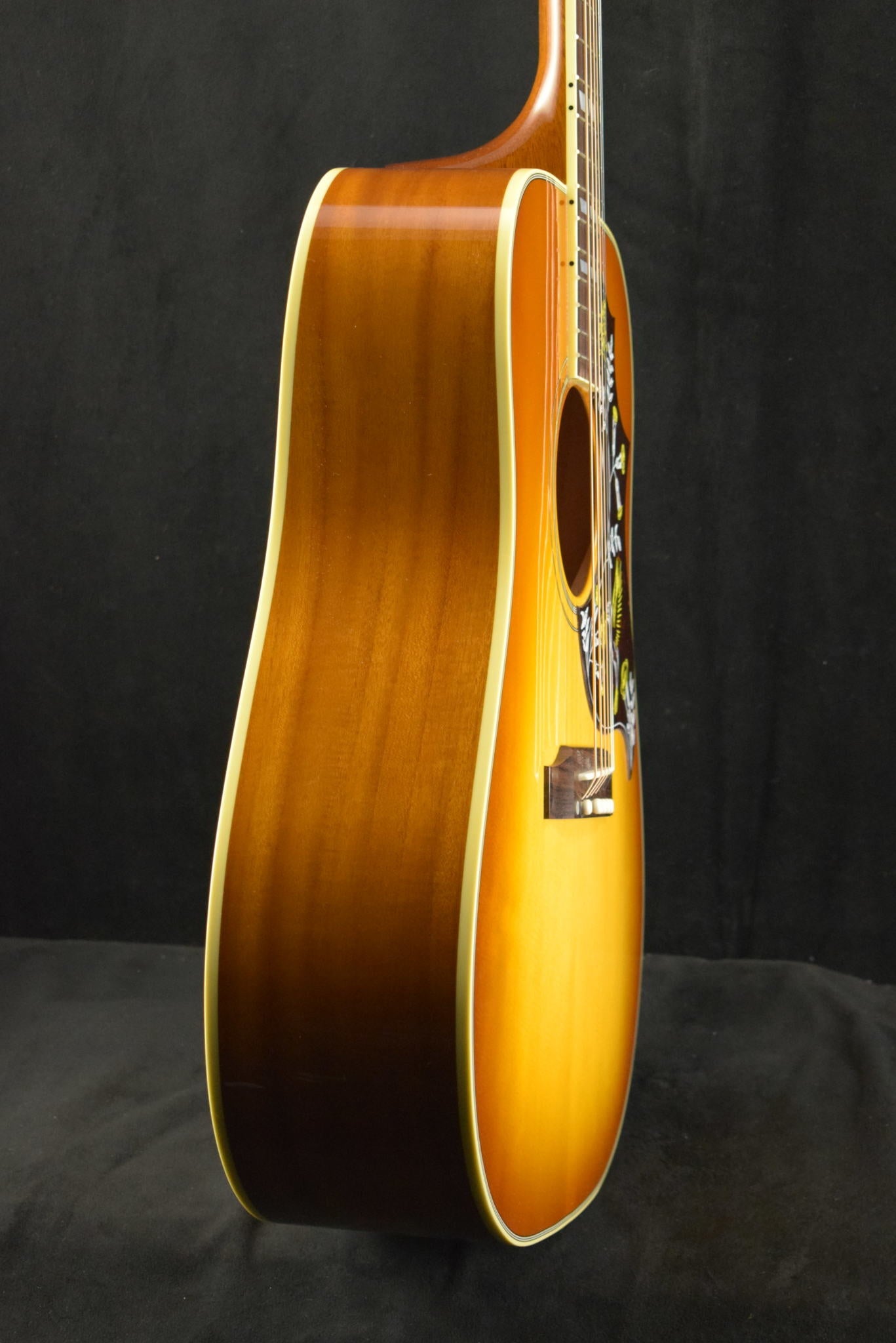 Gibson Hummingbird Original Heritage Cherry Sunburst