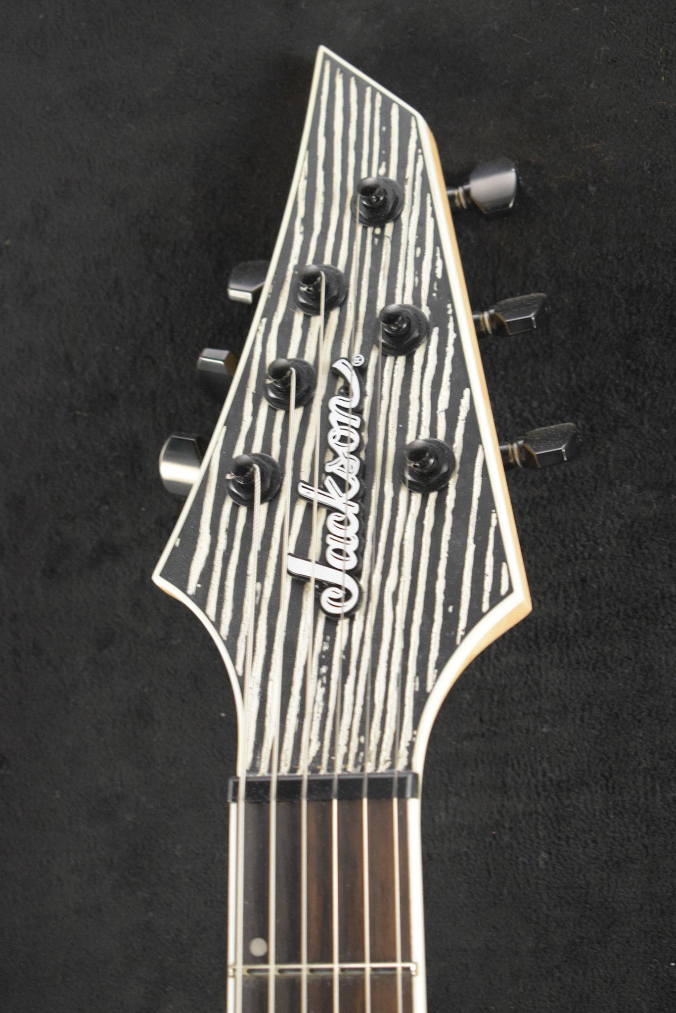 Jackson Pro Series Dinky DK Modern Ash HT6 Baked White Ebony Fingerboard