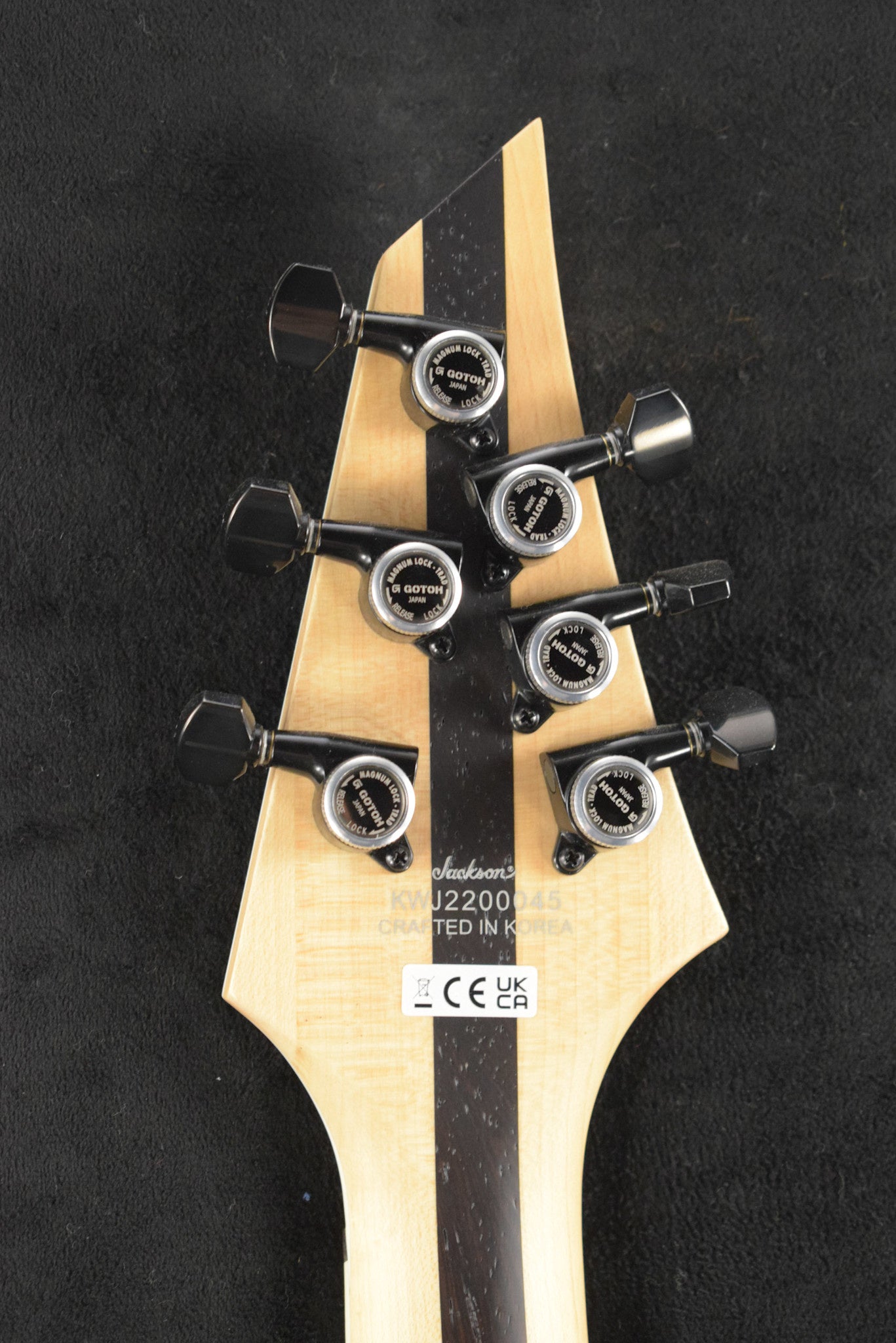 Jackson Pro Series Dinky DK Modern Ash HT6 Baked White Ebony Fingerboard