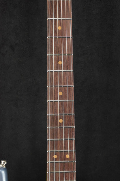 Fender American Ultra Luxe Vintage '60s Stratocaster Ice Blue Metallic Rosewood Fingerboard