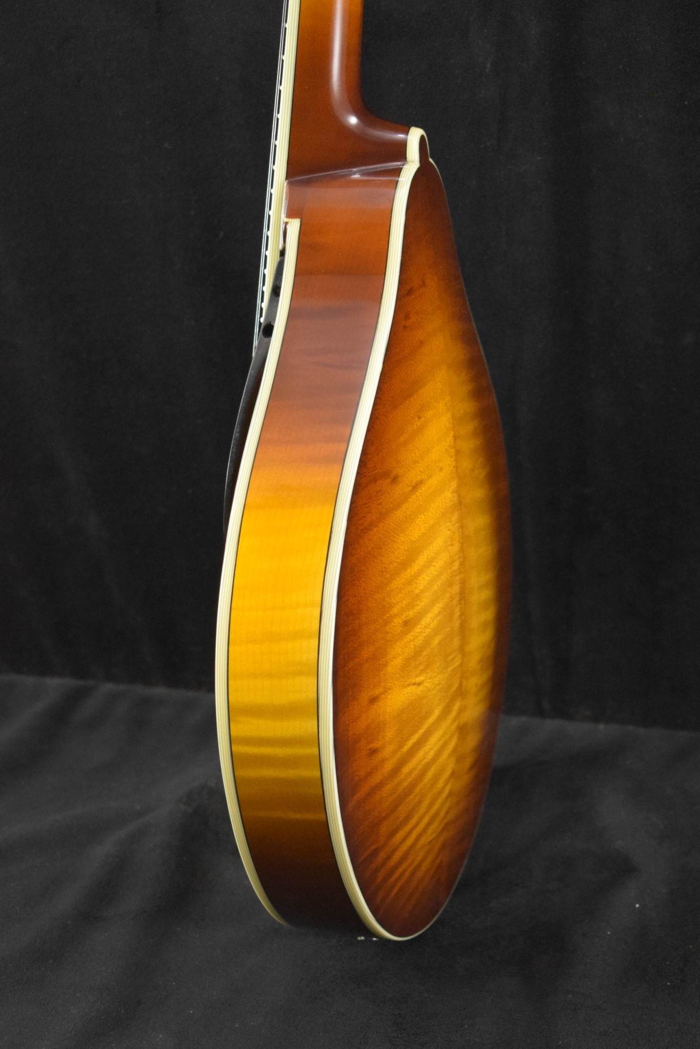 Eastman MD605-GB A-Style F-Hole Electric Mandolin Goldburst