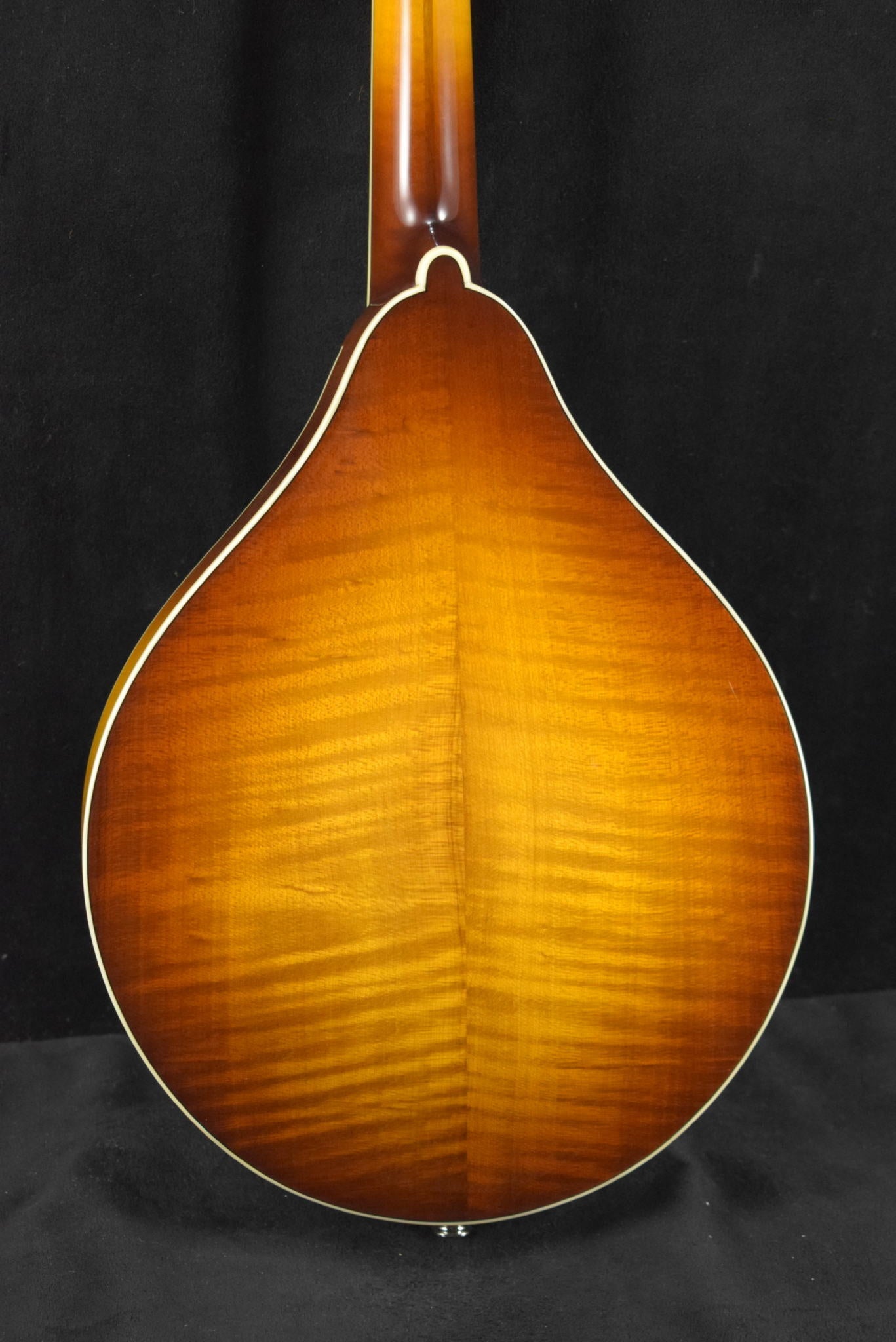 Eastman MD605-GB A-Style F-Hole Electric Mandolin Goldburst