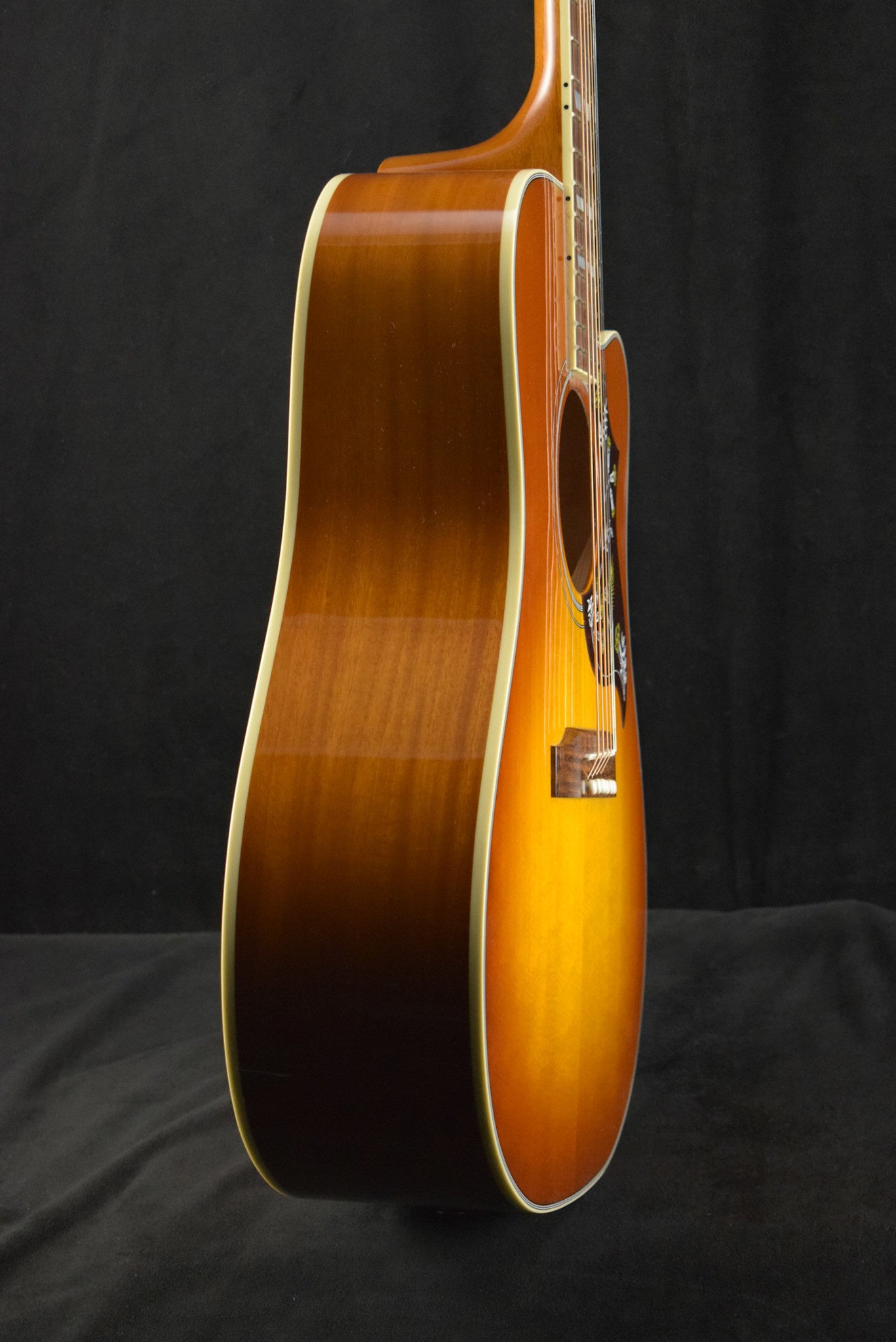 Gibson Hummingbird Standard EC Mahogany Electric Cutaway Heritage Cherry Sunburst