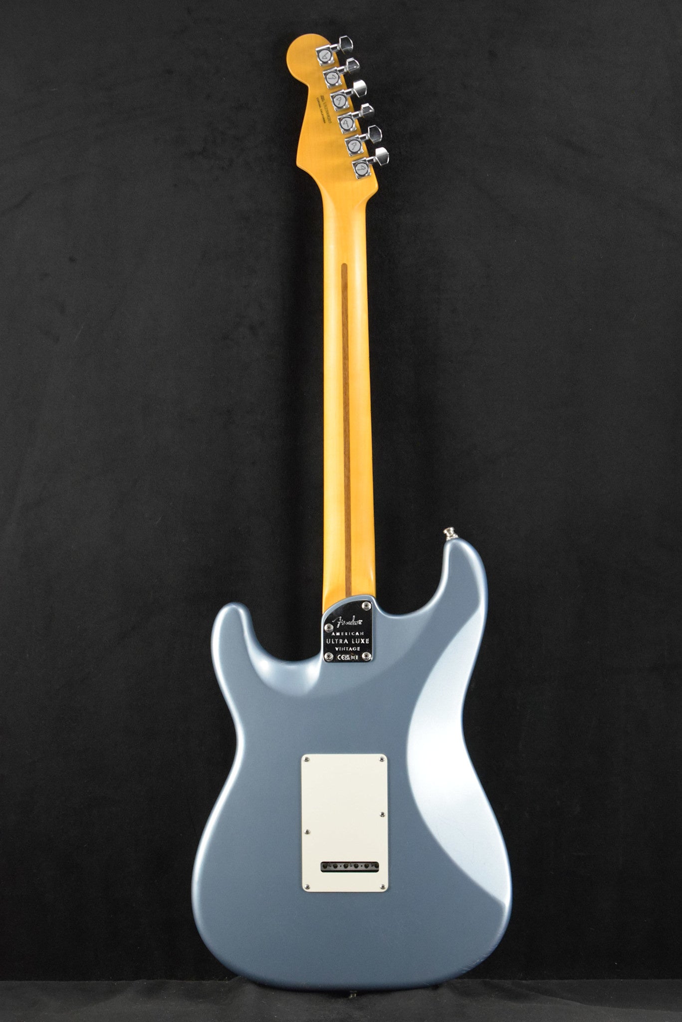 Fender American Ultra Luxe Vintage '60s Stratocaster Ice Blue Metallic Rosewood Fingerboard
