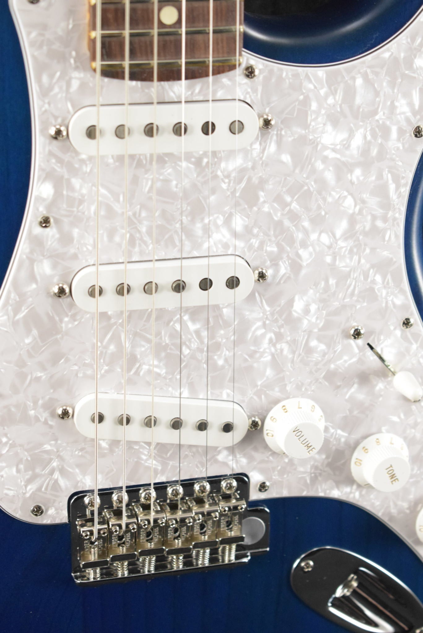 Fender Cory Wong Stratocaster Sapphire Blue Transparent Rosewood Fingerboard