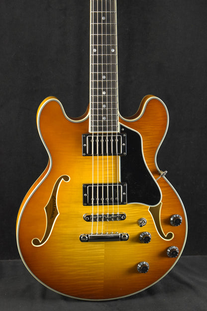 Eastman T484-GB 14" Thinline Seymour Duncan Goldburst Truetone Gloss