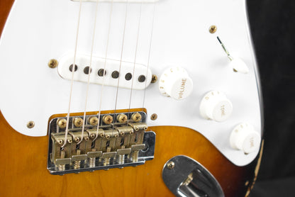 Fender Limited Edition 70th Anniversary 1954 Stratocaster Relic Wide-Fade 2-Color Sunburst