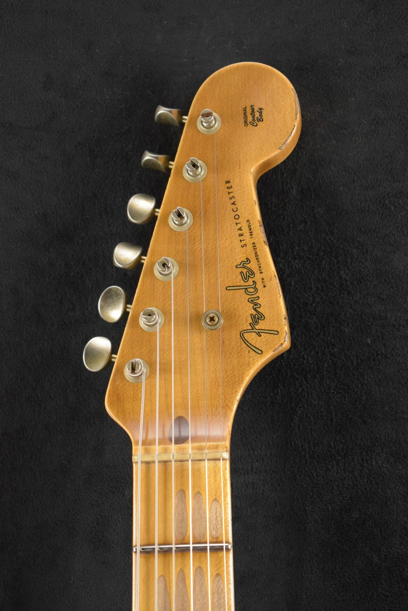 Fender Limited Edition 70th Anniversary 1954 Stratocaster Relic Wide-Fade 2-Color Sunburst