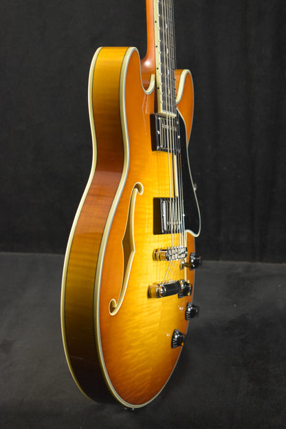 Eastman T484-GB 14" Thinline Seymour Duncan Goldburst Truetone Gloss