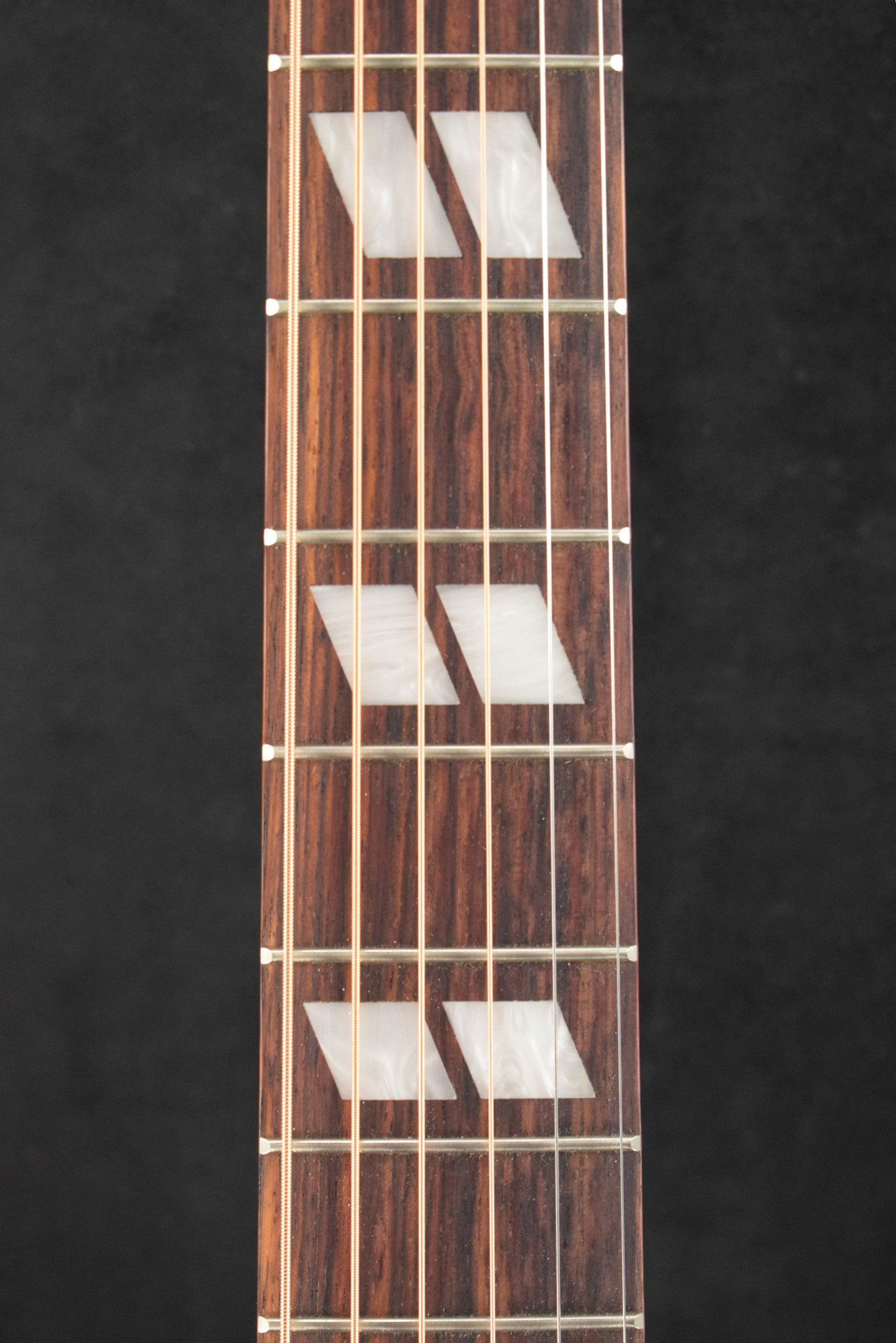 Gibson Hummingbird Special Satin Wine Red