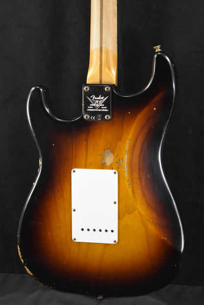 Fender Limited Edition 70th Anniversary 1954 Stratocaster Relic Wide-Fade 2-Color Sunburst