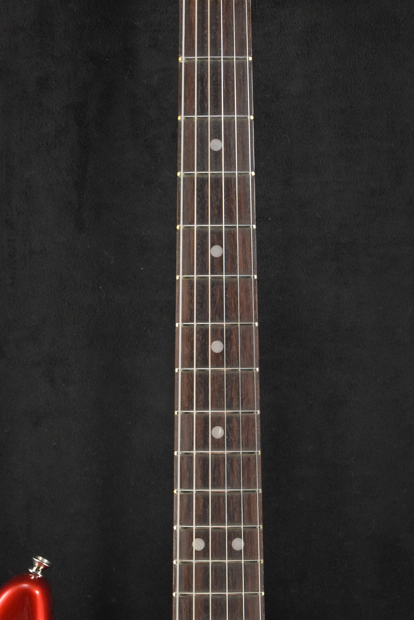 Fender American Vintage II 1965 Stratocaster Candy Apple Red Round-Lam Rosewood Fingerboard