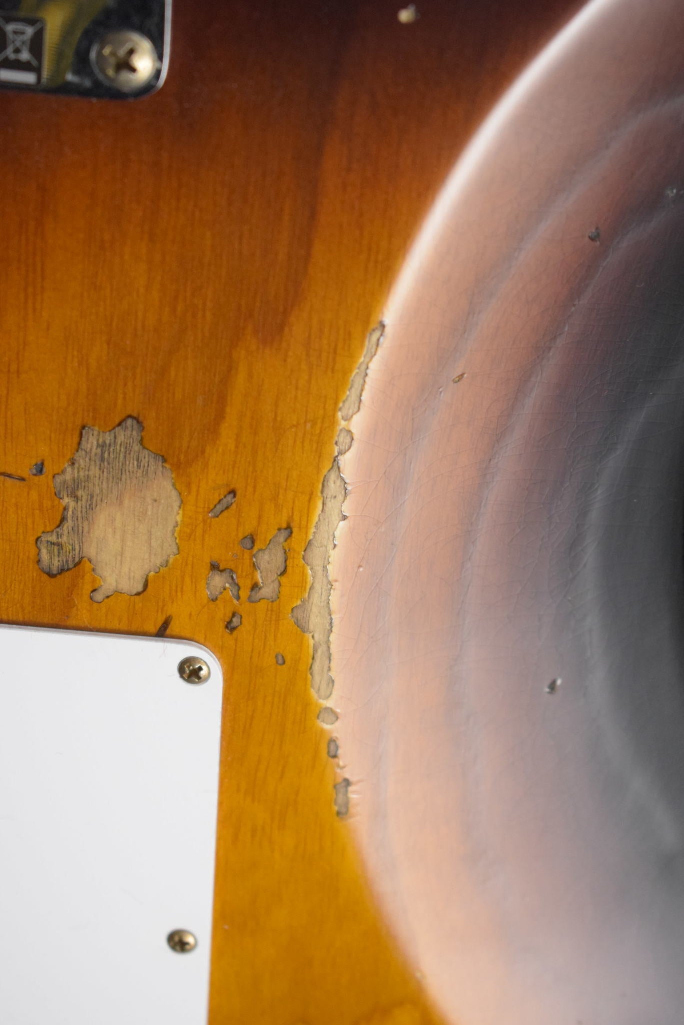 Fender Limited Edition 70th Anniversary 1954 Stratocaster Relic Wide-Fade 2-Color Sunburst