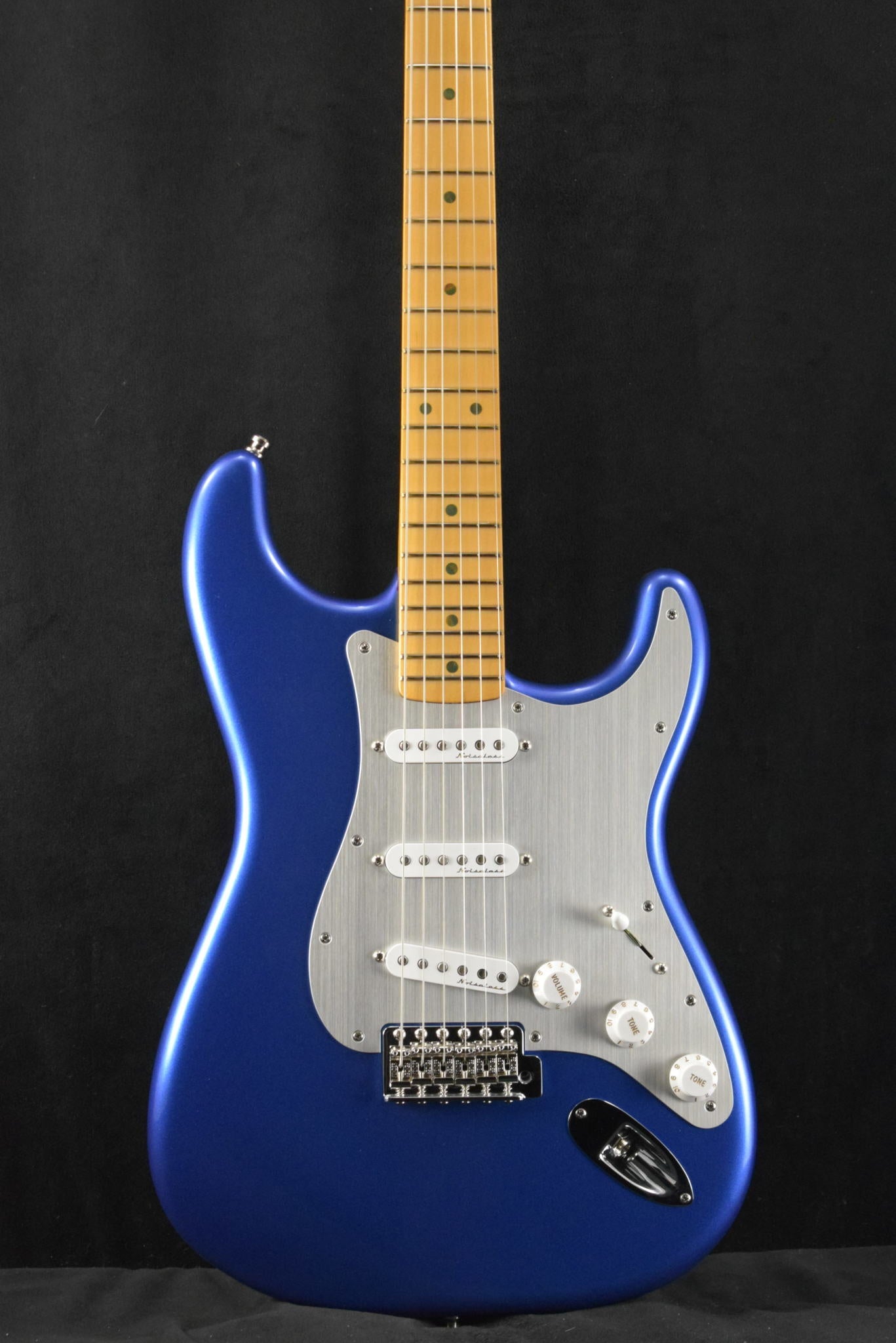 Fender Limited Edition H.E.R. Stratocaster Blue Marlin Maple Fingerboard