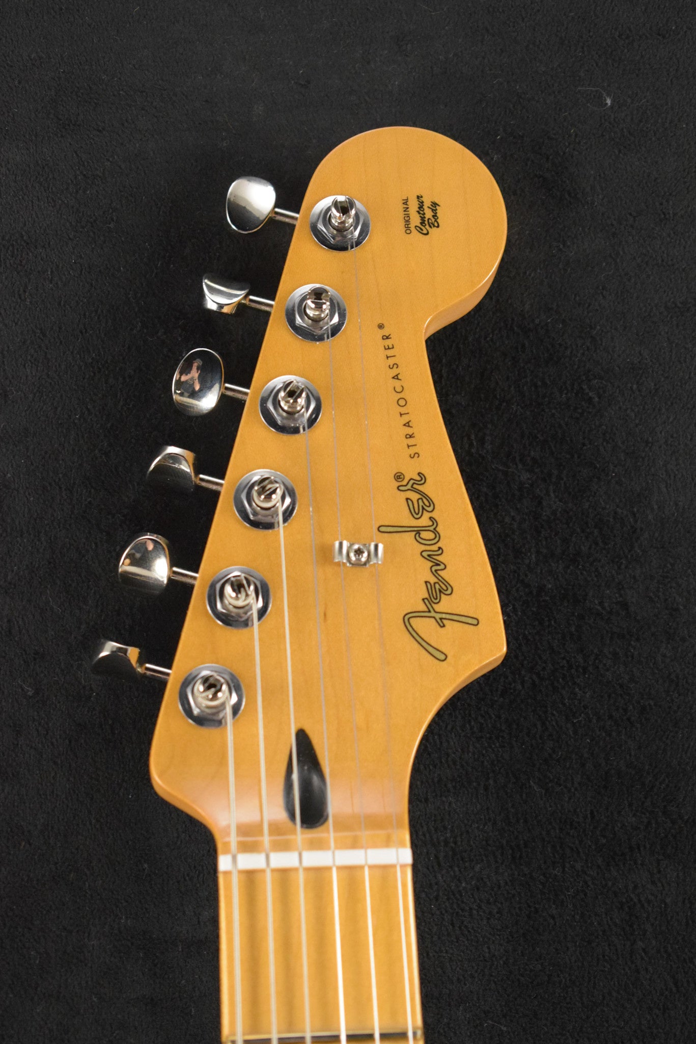 Fender Player II Stratocaster HSS Aged Cherry Burst Maple Fingerboard