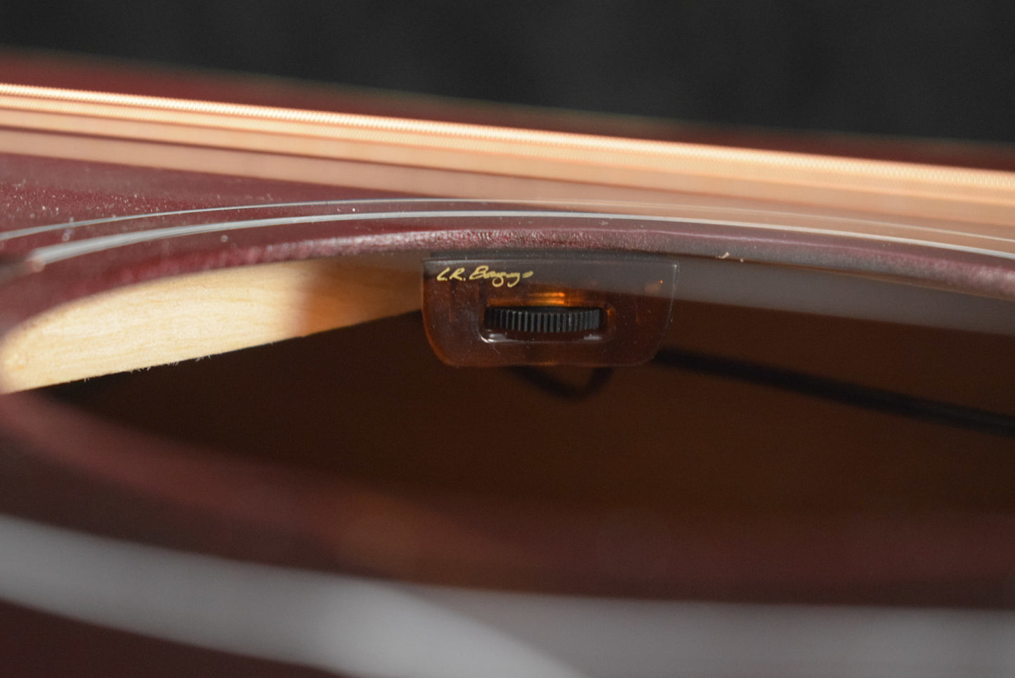 Gibson Hummingbird Special Satin Wine Red