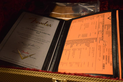 Fender Limited Edition 70th Anniversary 1954 Stratocaster Relic Wide-Fade 2-Color Sunburst