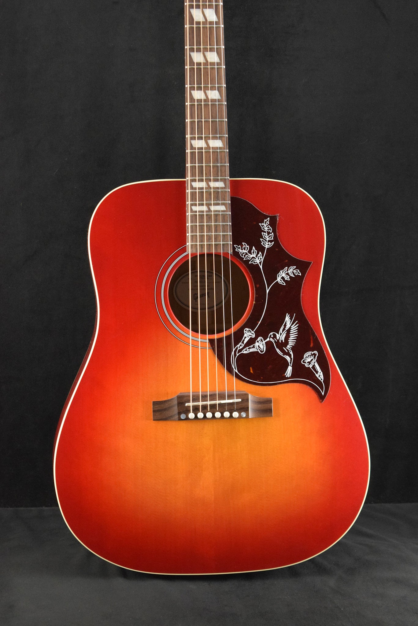 Gibson Hummingbird Special Satin Vintage Cherry Sunburst
