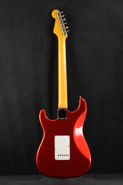 Fender American Vintage II 1965 Stratocaster Candy Apple Red Round-Lam Rosewood Fingerboard