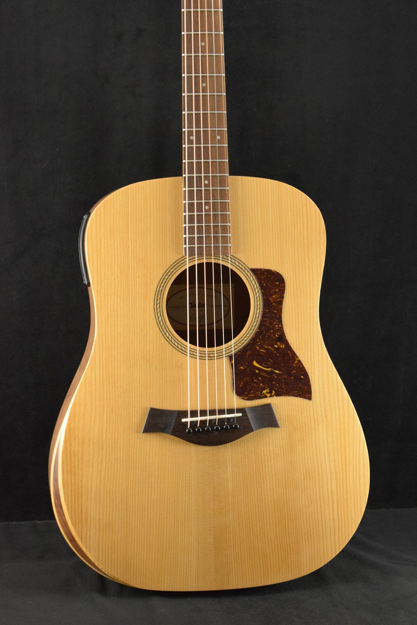 Taylor Academy 10e Dreadnought Walnut/Torrefied Spruce Natural