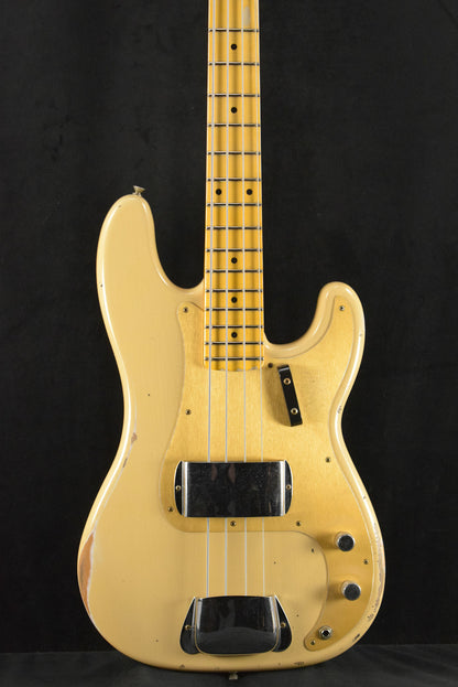 Fender 1958 Precision Bass Relic Aged Desert Sand 1-Piece Quartersawn Maple Neck Fingerboard