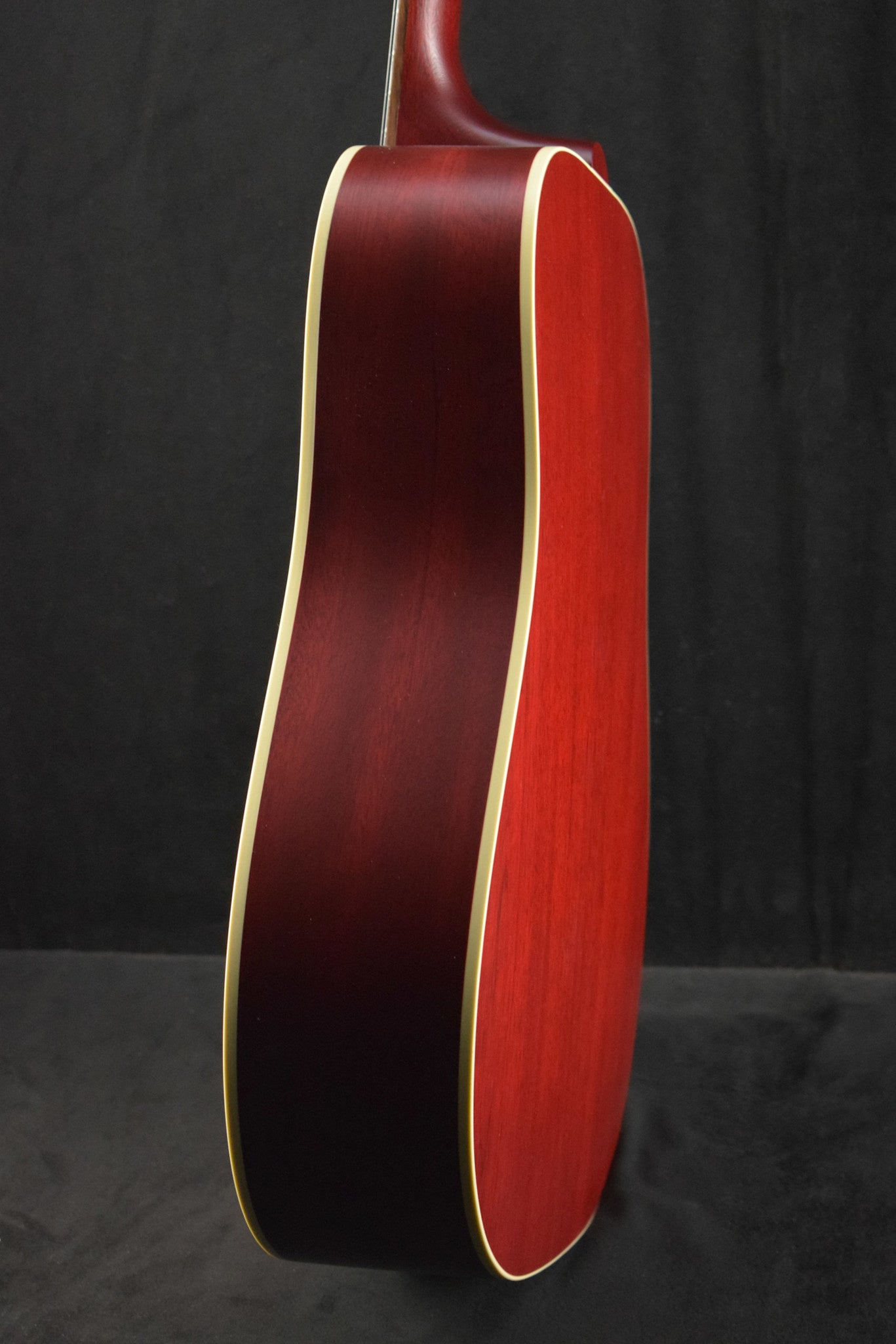 Gibson Hummingbird Special Satin Vintage Cherry Sunburst