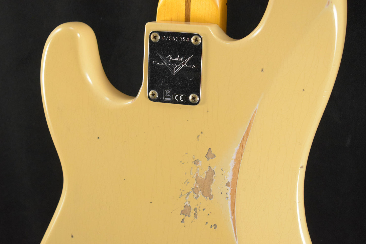 Fender 1958 Precision Bass Relic Aged Desert Sand 1-Piece Quartersawn Maple Neck Fingerboard