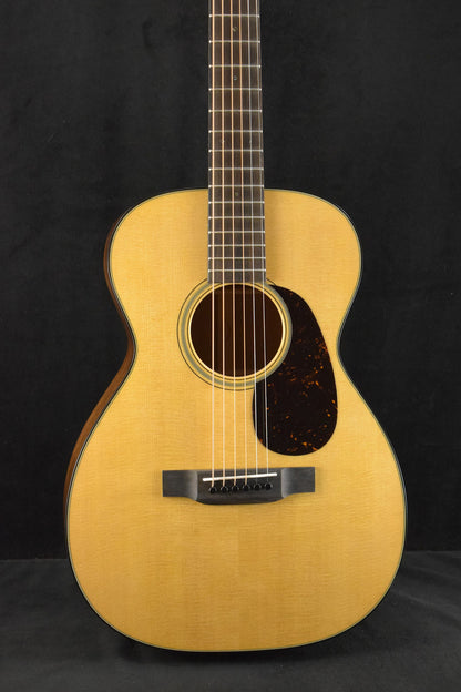 Martin 0-18 Natural