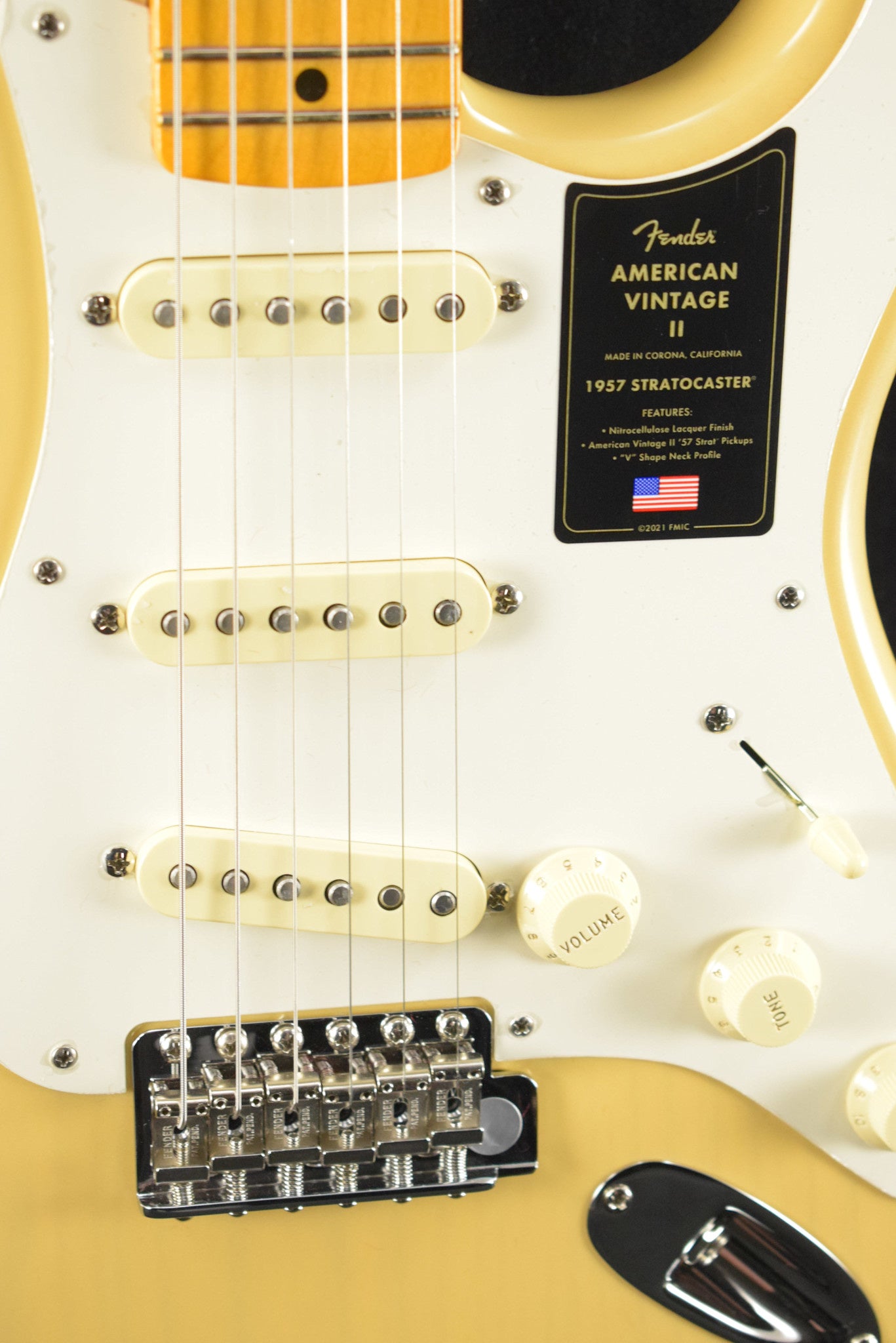 Fender American Vintage II 1957 Stratocaster Vintage Blonde Maple Fingerboard