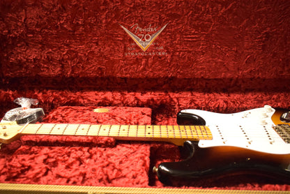 Fender Limited Edition 70th Anniversary 1954 Stratocaster Journeyman Relic Wide-Fade 2-Color Sunburst
