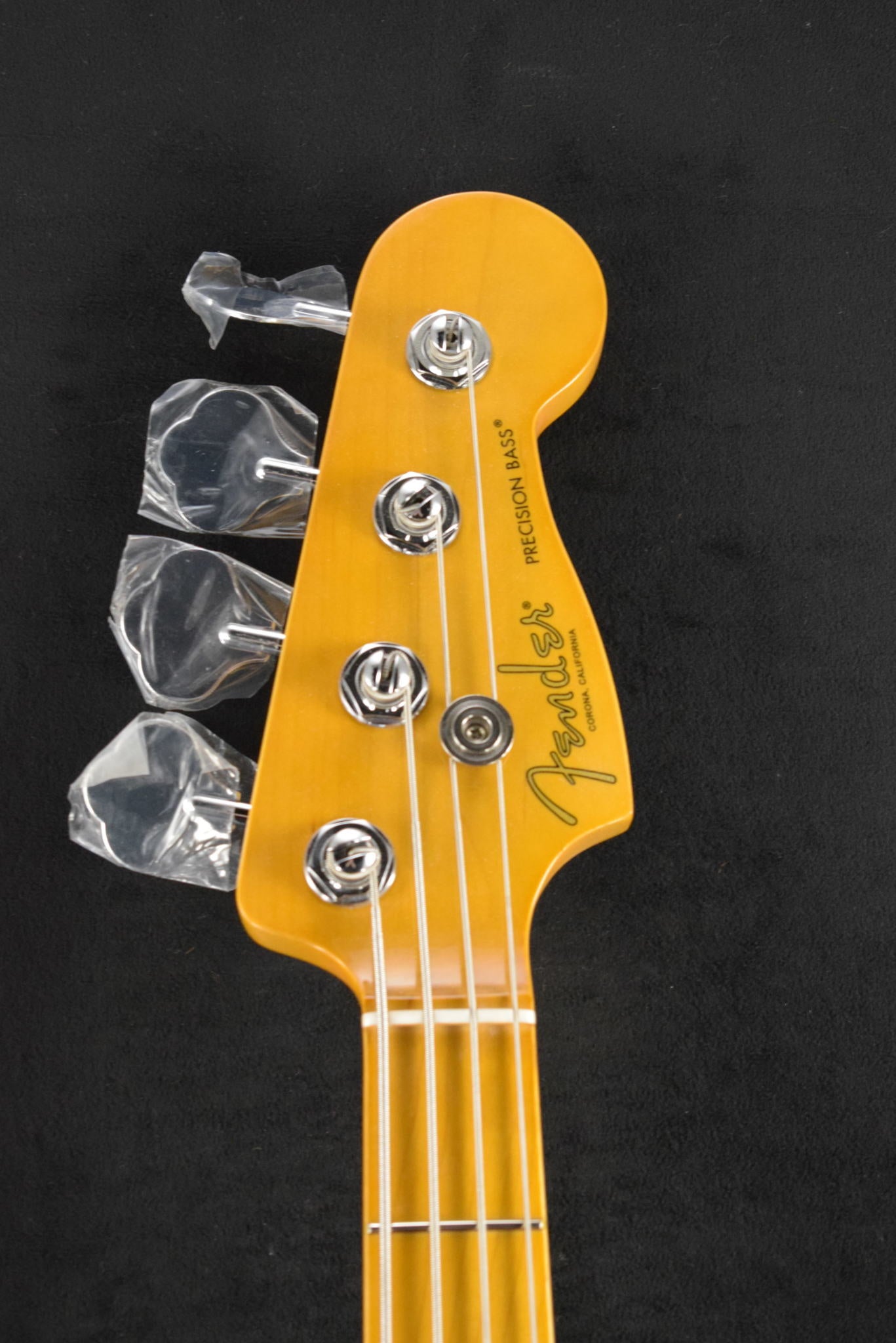 Fender American Professional II Precision Bass Olympic White Maple Fingerboard