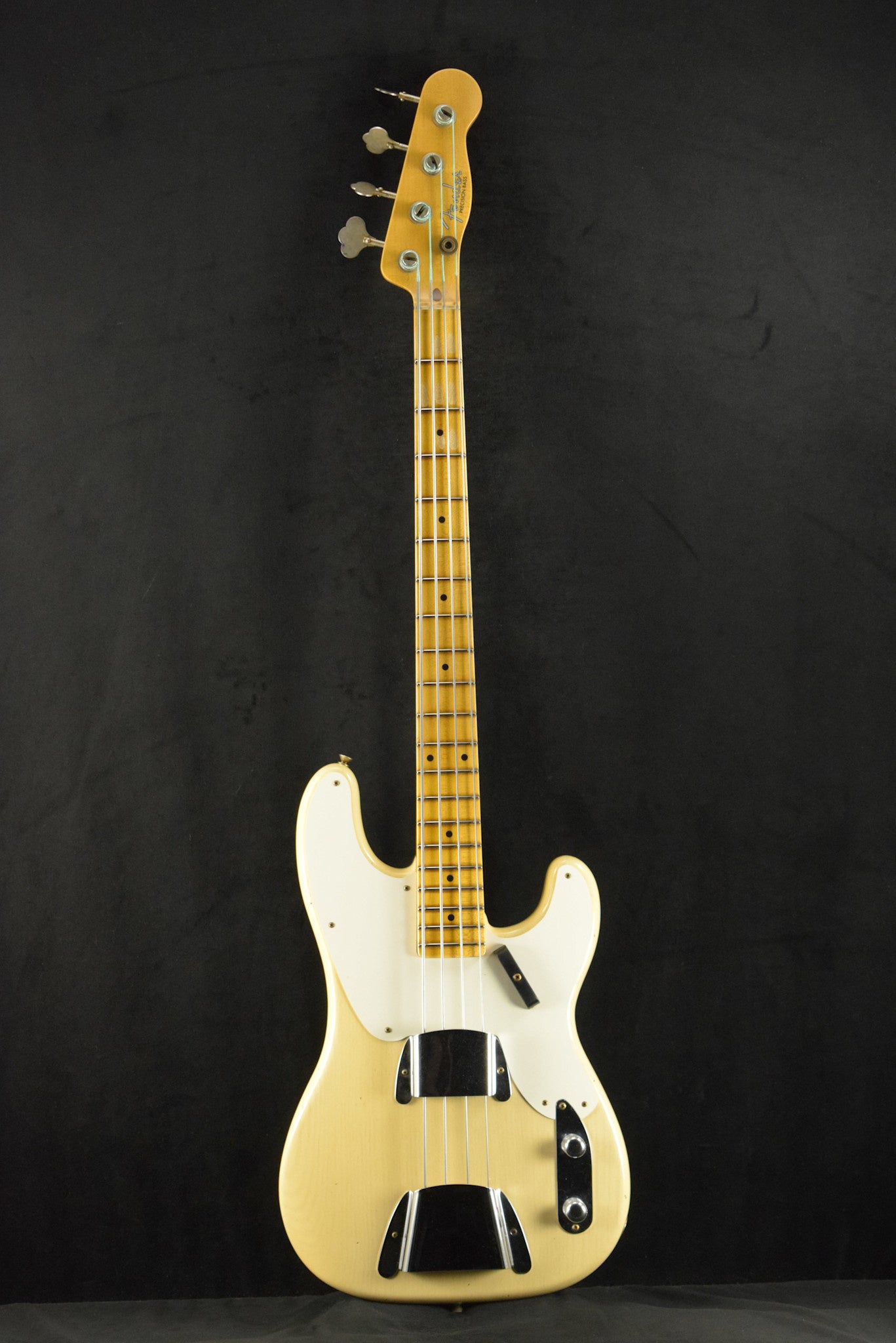 Fender 1954 Precision Bass Journeyman Relic Aged Vintage Blonde 1-Piece Quartersawn Maple Neck Fingerboard