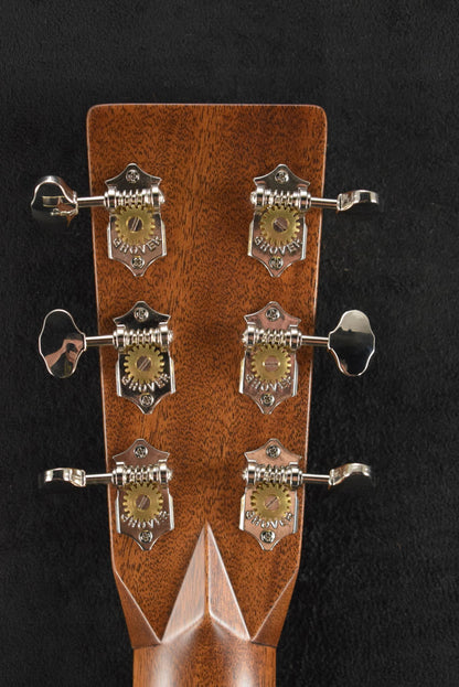 Martin D-28 Satin Amberburst