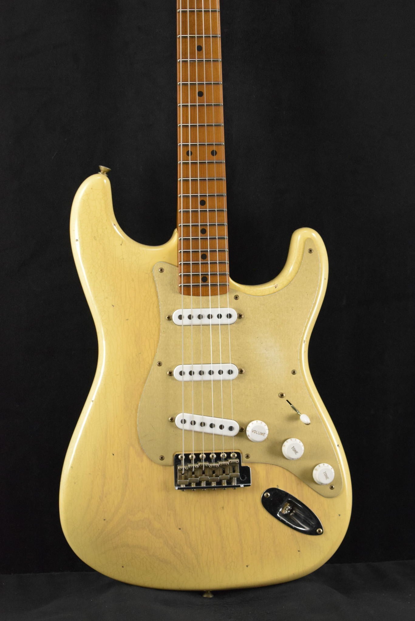 Fender Limited Edition 1954 Roasted Stratocaster Journeyman Relic Natural Blonde 1-Piece Roasted Quartersawn Maple Fingerboard