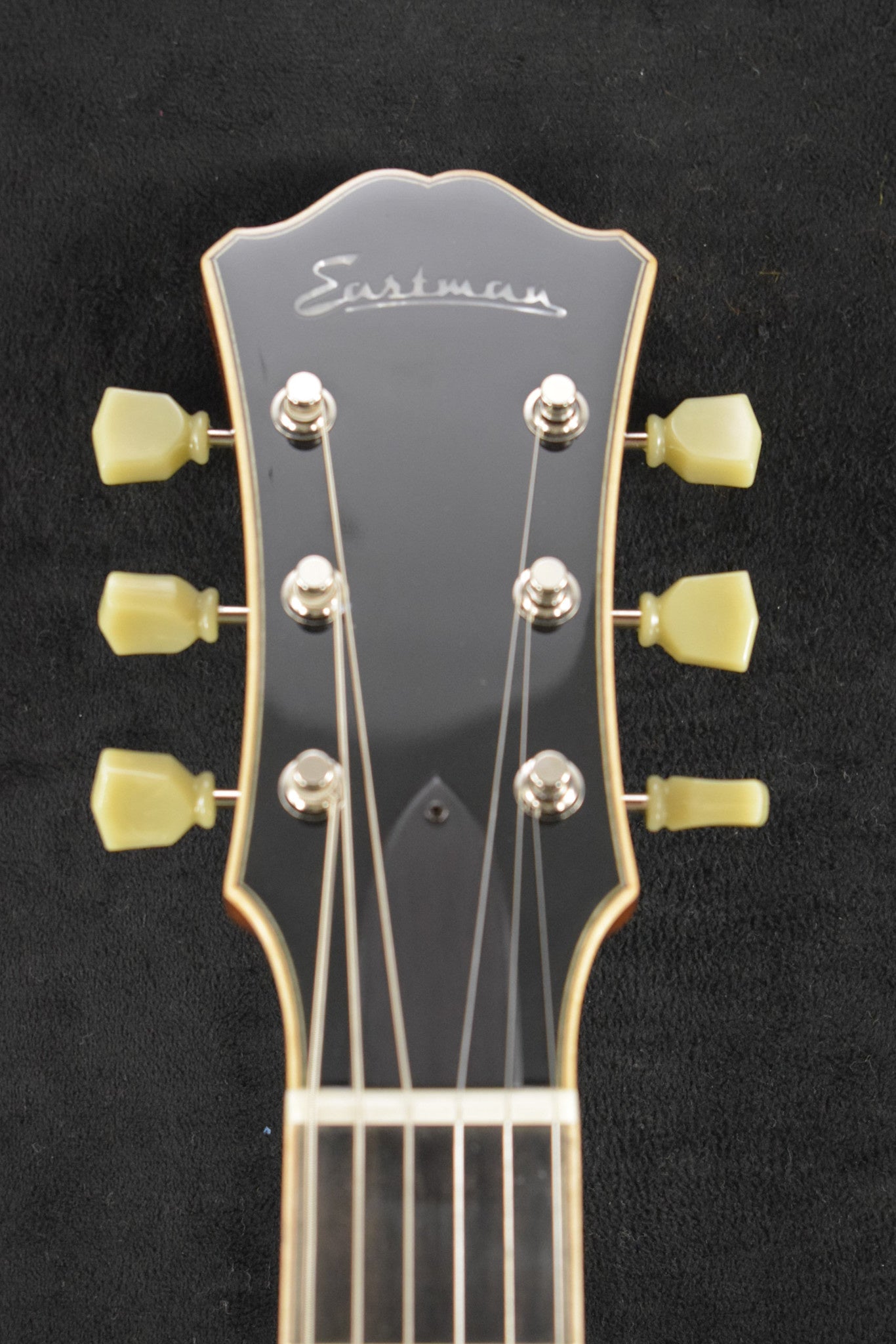 Eastman T184MX-GB All Solid Carved Series 14" Thinline Goldburst Truetone Gloss